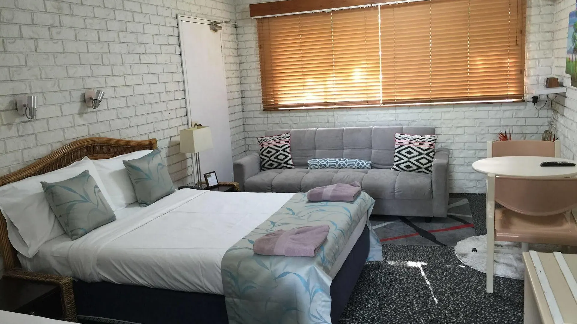 Holland Park Motel Brisbane Australia